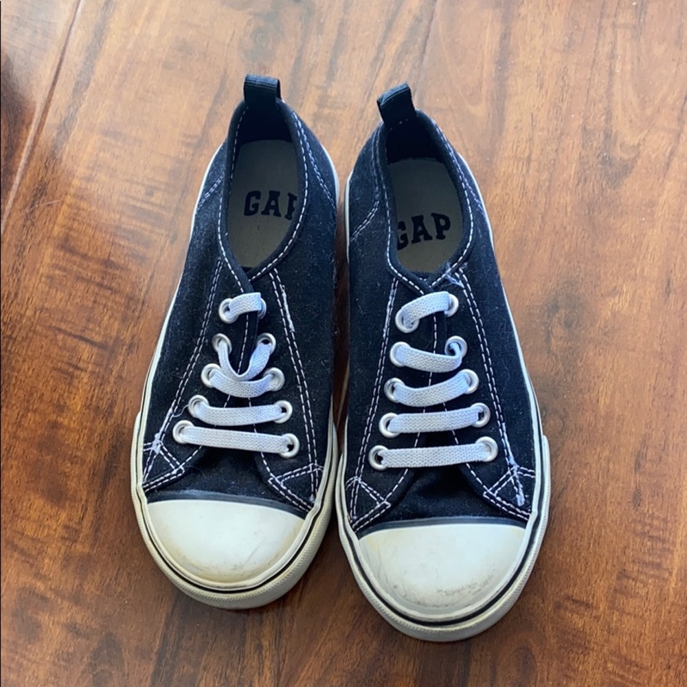 Gap toddler boys converse style 11